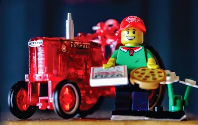 Red Tractor Pizza